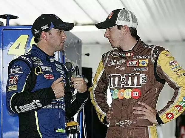 Titel-Bild zur News: Jimmie Johnson, Kyle Busch