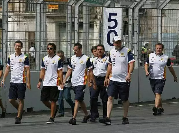 Fernando Alonso Renault Valencia Titel-Bild zur News: Fernando Alonso Renault Valencia