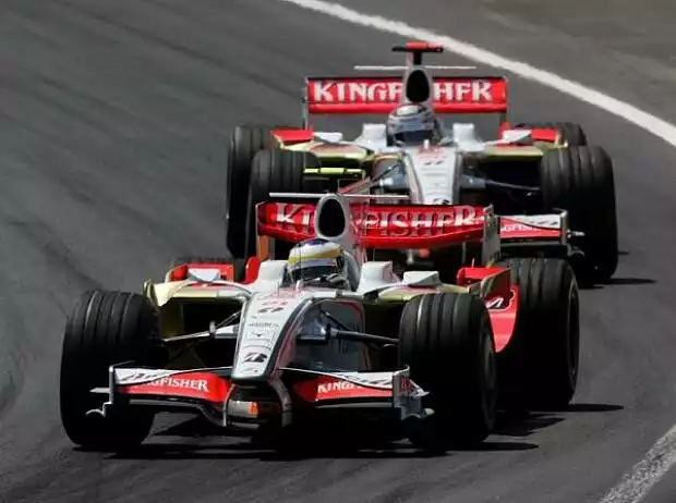 Giancarlo Fisichella vor Adrian Sutil Titel-Bild zur News: Giancarlo Fisichella vor Adrian Sutil