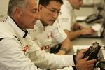 Riccardo Patrese vor seinem Test des Honda RA107