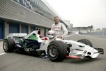 Riccardo Patrese vor seinem Test des Honda RA107