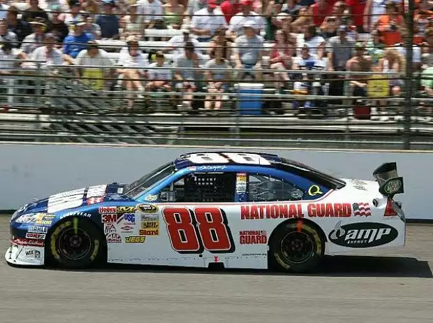 Dale Earnhardt Jr. Titel-Bild zur News: Dale Earnhardt Jr.