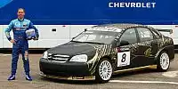 Bild zum Inhalt: Menu will im Art Car auf das Podium in Imola