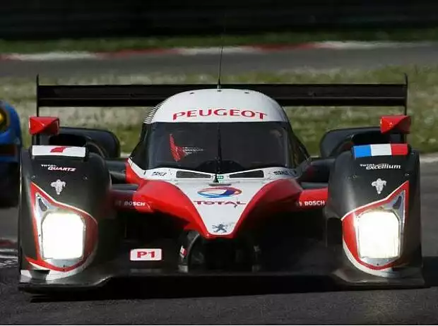 Peugeot 908 Titel-Bild zur News: Peugeot 908