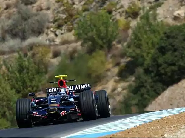 Titel-Bild zur News: Sebastian Vettel Red Bull Renault Jerez