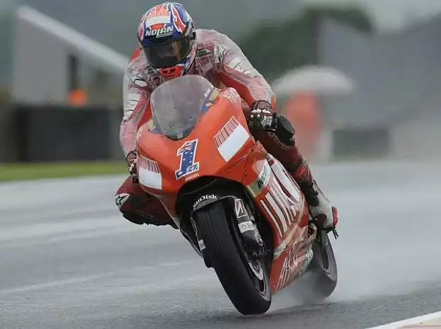 Casey Stoner Titel-Bild zur News: Casey Stoner