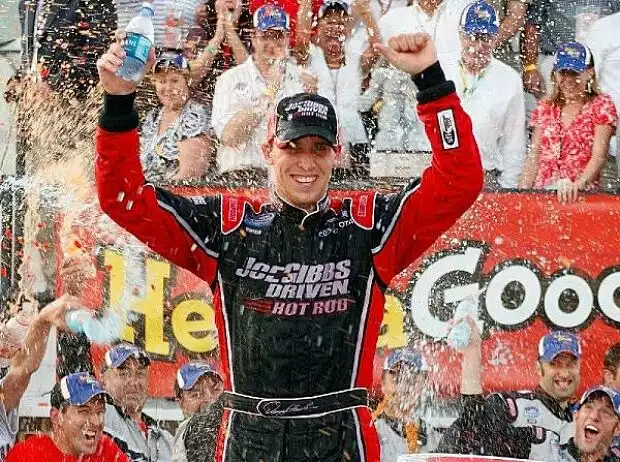 Denny Hamlin Titel-Bild zur News: Denny Hamlin