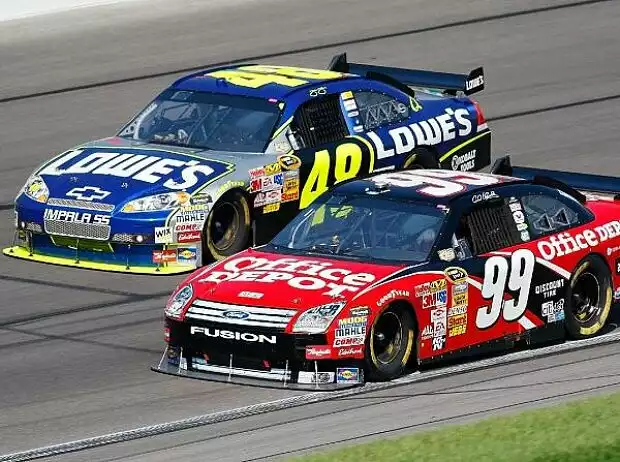 Jimmie Johnson Carl Edwards Titel-Bild zur News: Jimmie Johnson Carl Edwards