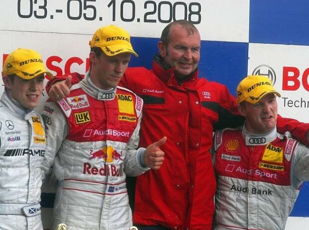 Titel-Bild zur News: Siegerehrung Le Mans