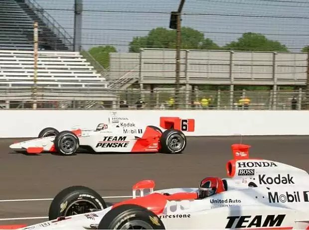 Titel-Bild zur News: Helio Castroneves Sam Hornish Jr. Penske
