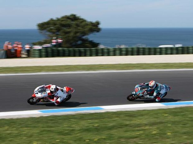 Stefan Bradl vor Gabor Talmacsi Stefan Bradl vor Gabor Talmacsi