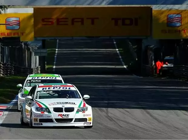 Alessandro Zanardi vor Augusto Farfus Titel-Bild zur News: Alessandro Zanardi vor Augusto Farfus