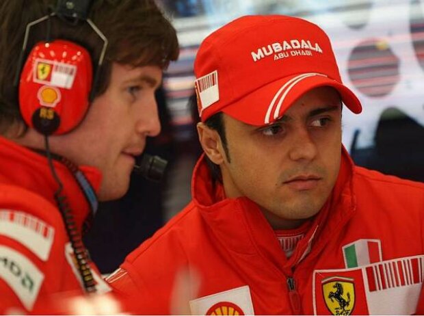Titel-Bild zur News: Rob Smedley mit Felipe Massa