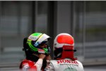 Felipe Massa (Ferrari) mit Rubens Barrichello (Honda F1 Team) 