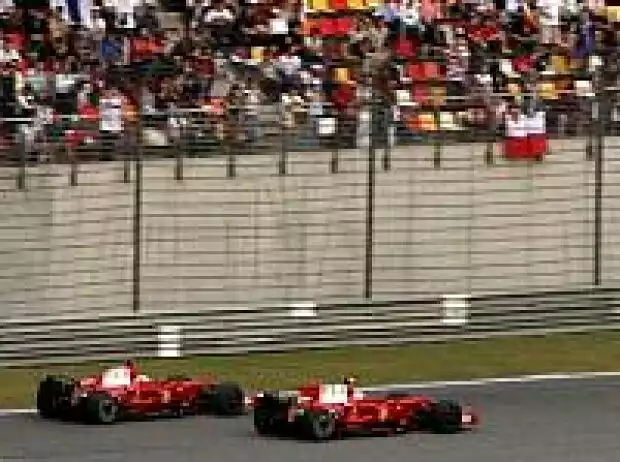 Kimi Räikkönen und Felipe Massa Titel-Bild zur News: Kimi Räikkönen und Felipe Massa