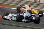 Robert Kubica (BMW Sauber F1 Team) vor Nelson Piquet Jr. (Renault) 