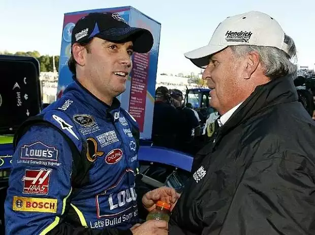 Jimmie Johnson Rick Hendrick Titel-Bild zur News: Jimmie Johnson Rick Hendrick