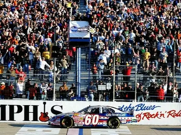 Carl Edwards Titel-Bild zur News: Carl Edwards