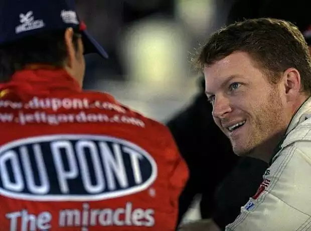 Jeff Gordon Dale Earnhardt Jr. Titel-Bild zur News: Jeff Gordon Dale Earnhardt Jr.