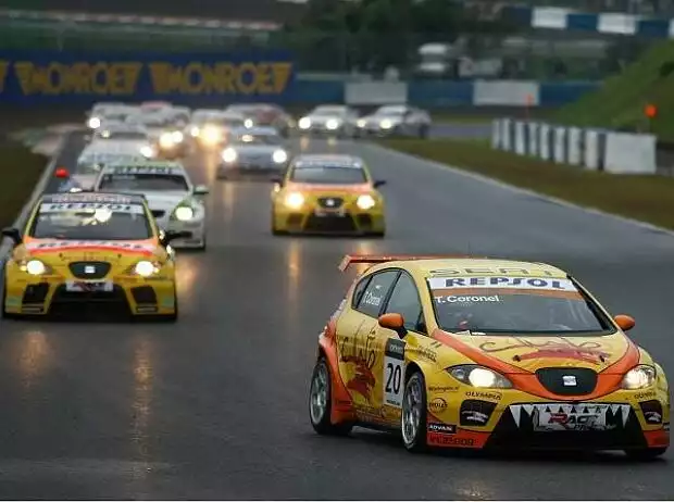 Tom Coronel Titel-Bild zur News: Tom Coronel