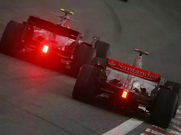Sebastian Vettel und Lewis Hamilton Titel-Bild zur News: Sebastian Vettel und Lewis Hamilton