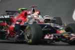 Sebastian Vettel (Toro Rosso) und Lewis Hamilton (McLaren-Mercedes) 