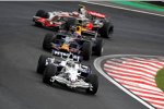 Nick Heidfeld (BMW Sauber F1 Team) vor Mark Webber (Red Bull) 