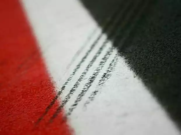 Reifenspuren Titel-Bild zur News: Reifenspuren
