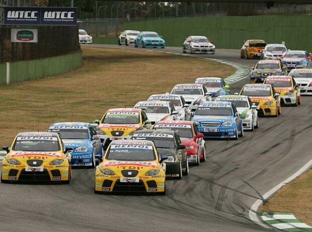 Rickard Rydell führt das WTCC-Feld in Imola an Rickard Rydell führt das WTCC-Feld in Imola an