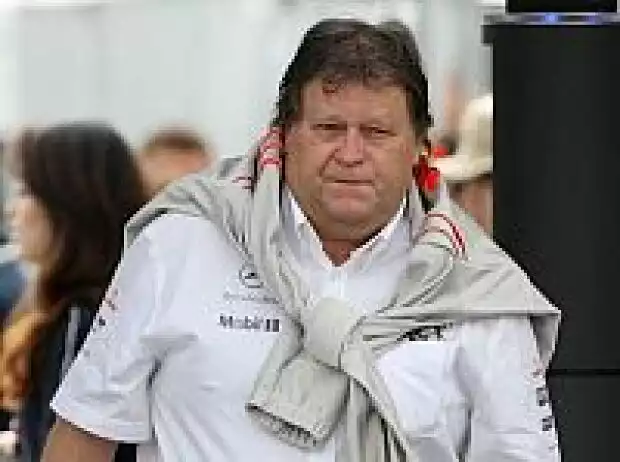 Norbert Haug (Mercedes-Motorsportchef) Titel-Bild zur News: Norbert Haug (Mercedes-Motorsportchef)