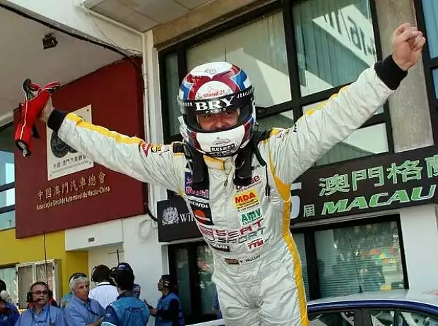 Yvan Muller Titel-Bild zur News: Yvan Muller
