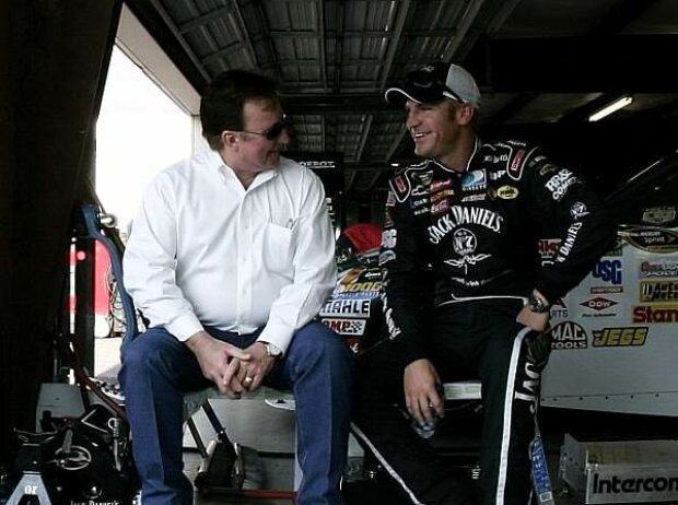 Clint Bowyer Clint Bowyer