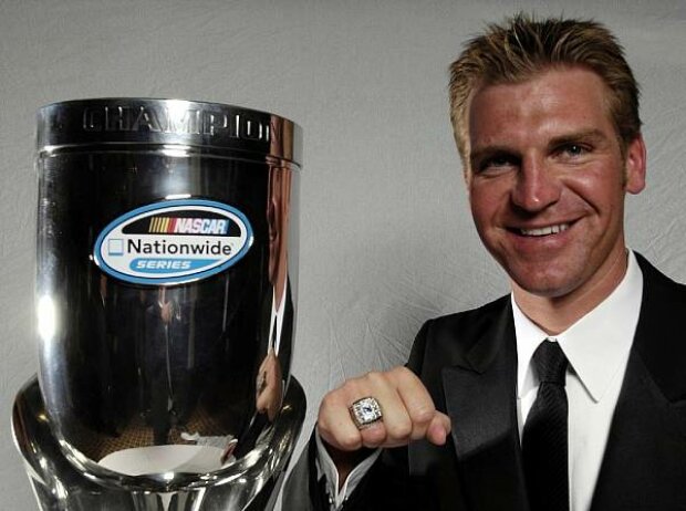 Clint Bowyer Clint Bowyer