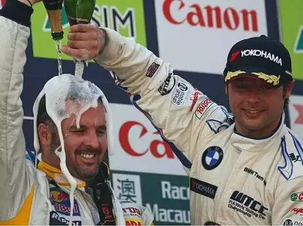 Yvan Muller und Andy Priaulx Titel-Bild zur News: Yvan Muller und Andy Priaulx