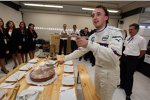 Robert Kubica bekam zum Geburtstag eine Torte