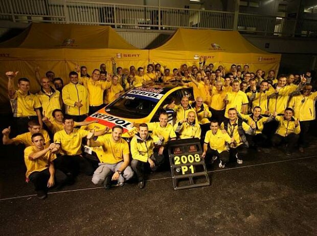 SEAT feiert den Teamtitel SEAT feiert den Teamtitel