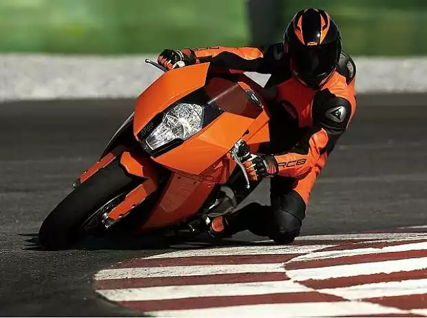 KTM RC8 Titel-Bild zur News: KTM RC8