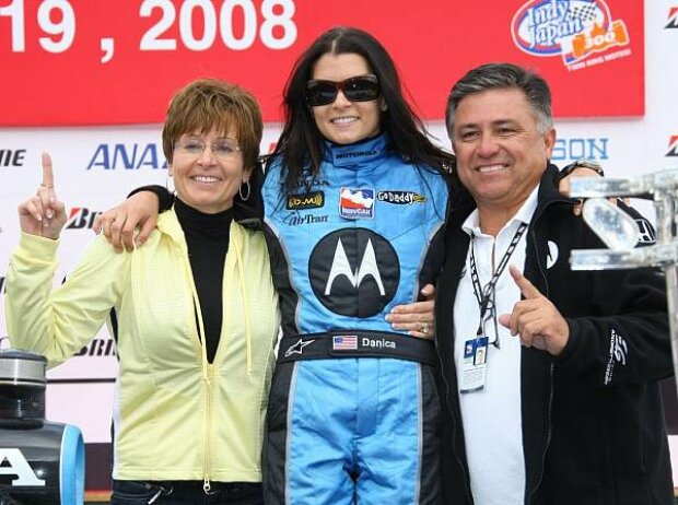 Danica Patrick mit Mutter Bev Vater T.J. Eltern