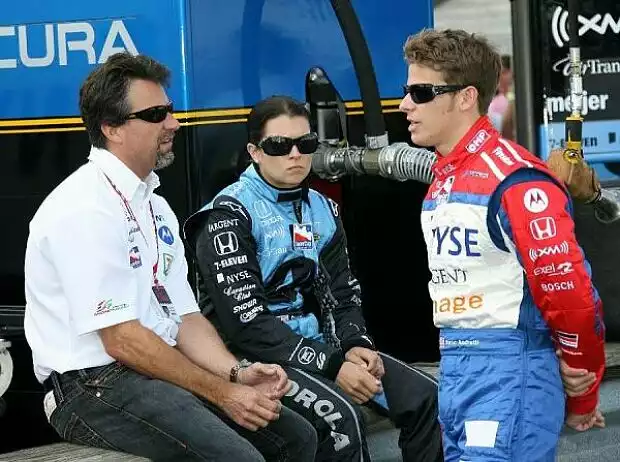 Titel-Bild zur News: Michael Andretti, Danica Patrick und Marco Andretti