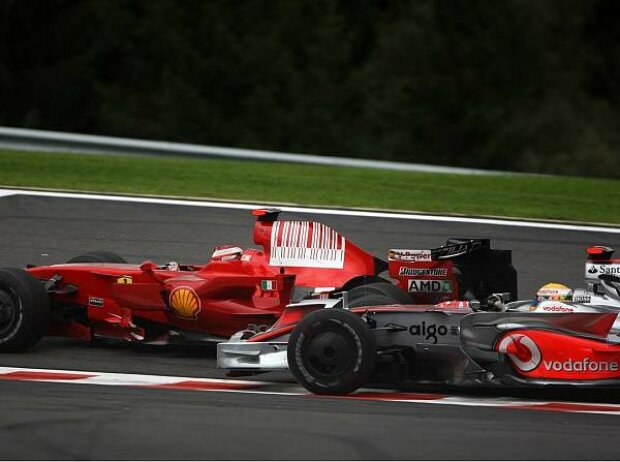 Kimi Räikkönen und Lewis Hamilton