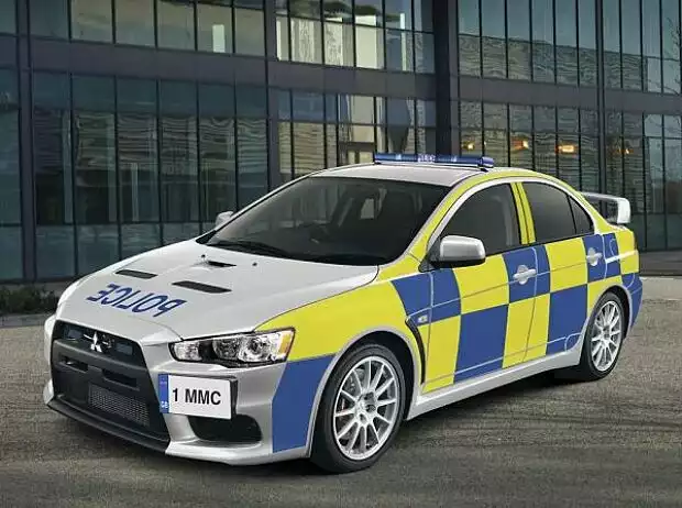 Lancer Evolution X der Polizei von South Yorkshire/England Titel-Bild zur News: Lancer Evolution X der Polizei von South Yorkshire/England