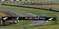 Bild zum Inhalt: In Donington rollen die Bagger an