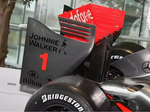McLaren-Mercedes MP4-24 Titel-Bild zur News: McLaren-Mercedes MP4-24