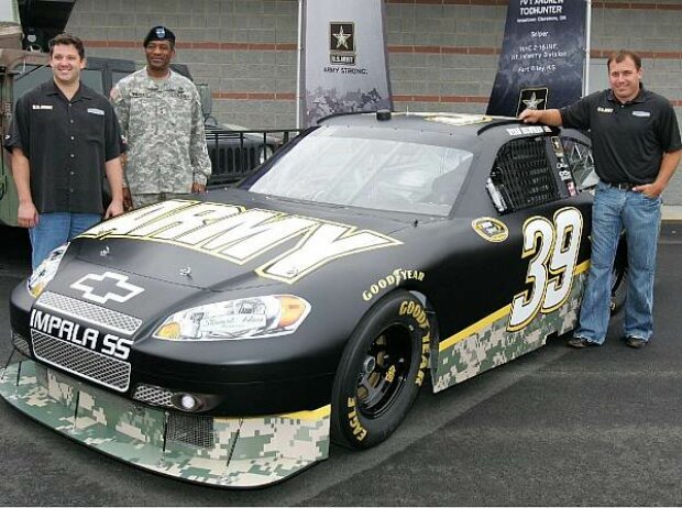 Tony Stewart Ryan Newman Stewart Haas US Army Tony Stewart Ryan Newman Stewart Haas US Army
