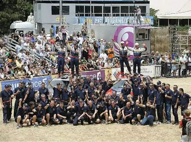 BMW X-Raid Team Titel-Bild zur News: BMW X-Raid Team