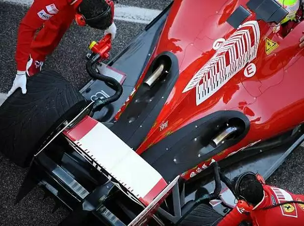 Auspuff des Ferrari F60 Titel-Bild zur News: Auspuff des Ferrari F60