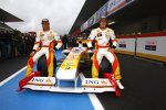 Nelson Piquet Jr. und Fernando Alonso auf dem neuen Renault R29