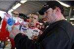 Bobby Labonte mit seinem Crewchief Todd Parrott