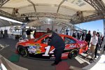 Der Chevrolet von Tony Stewart bei der Inspektion