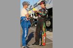 A.J. Allmendinger lauscht Jeff Gordon